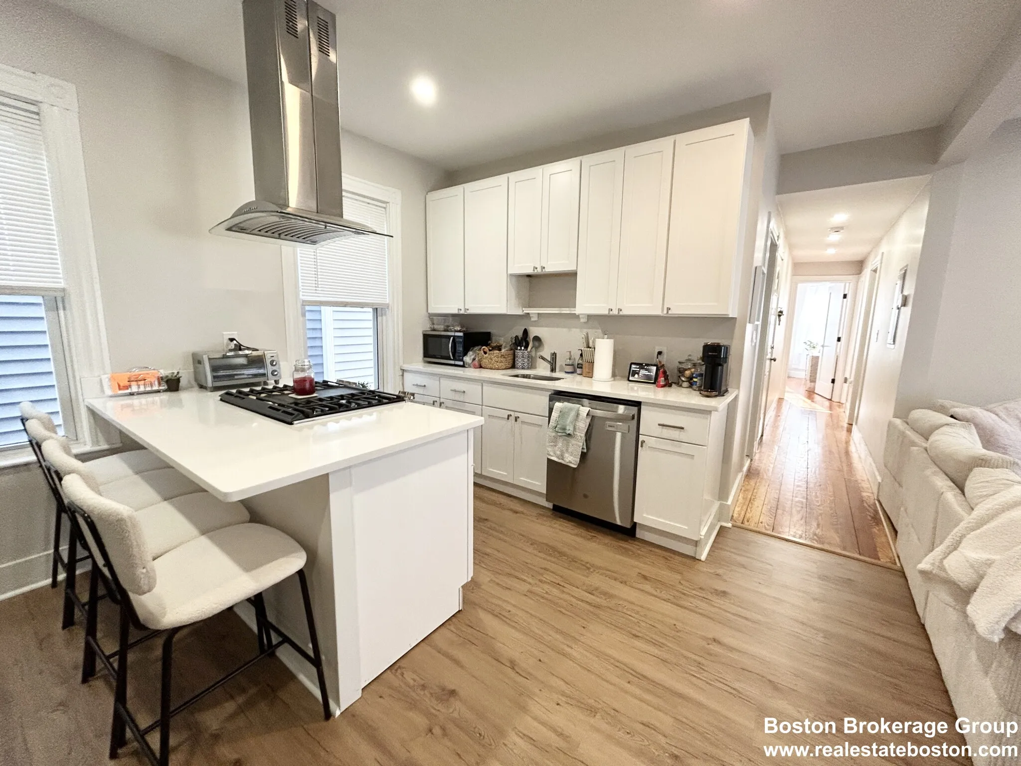 4 bed, 1.5 bath apartment for rent at 74 Marine Rd Unit 2, South Boston — photo 1 of 8