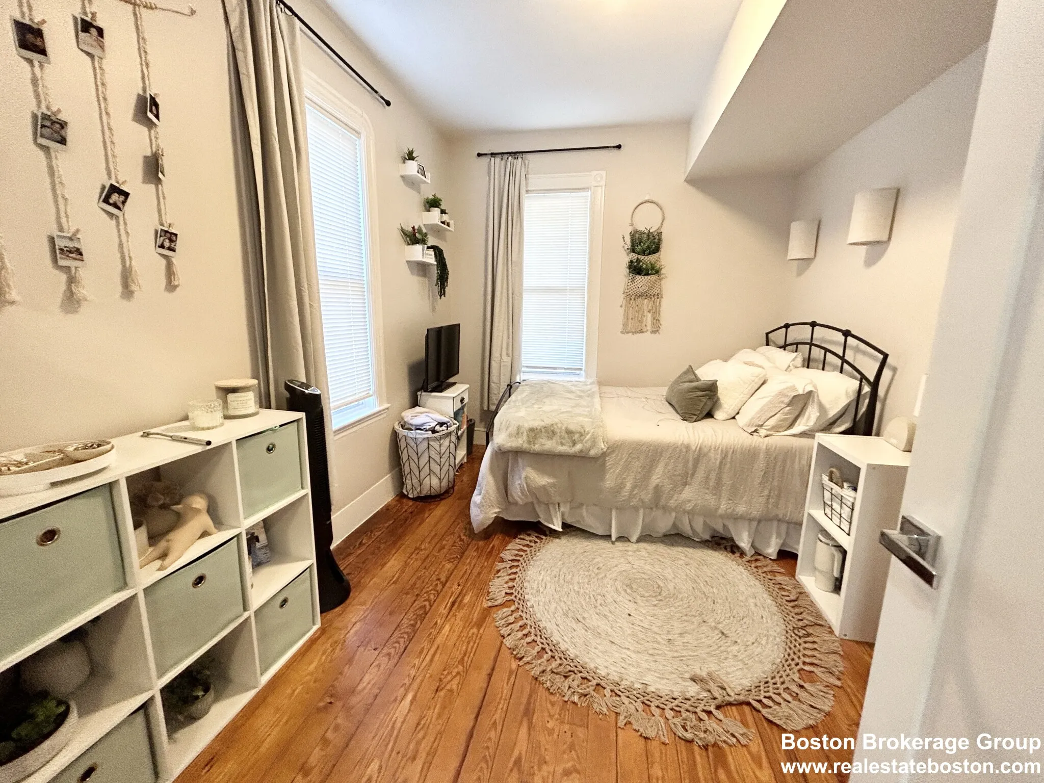 4 bed, 1.5 bath apartment for rent at 74 Marine Rd Unit 2, South Boston — photo 7 of 8