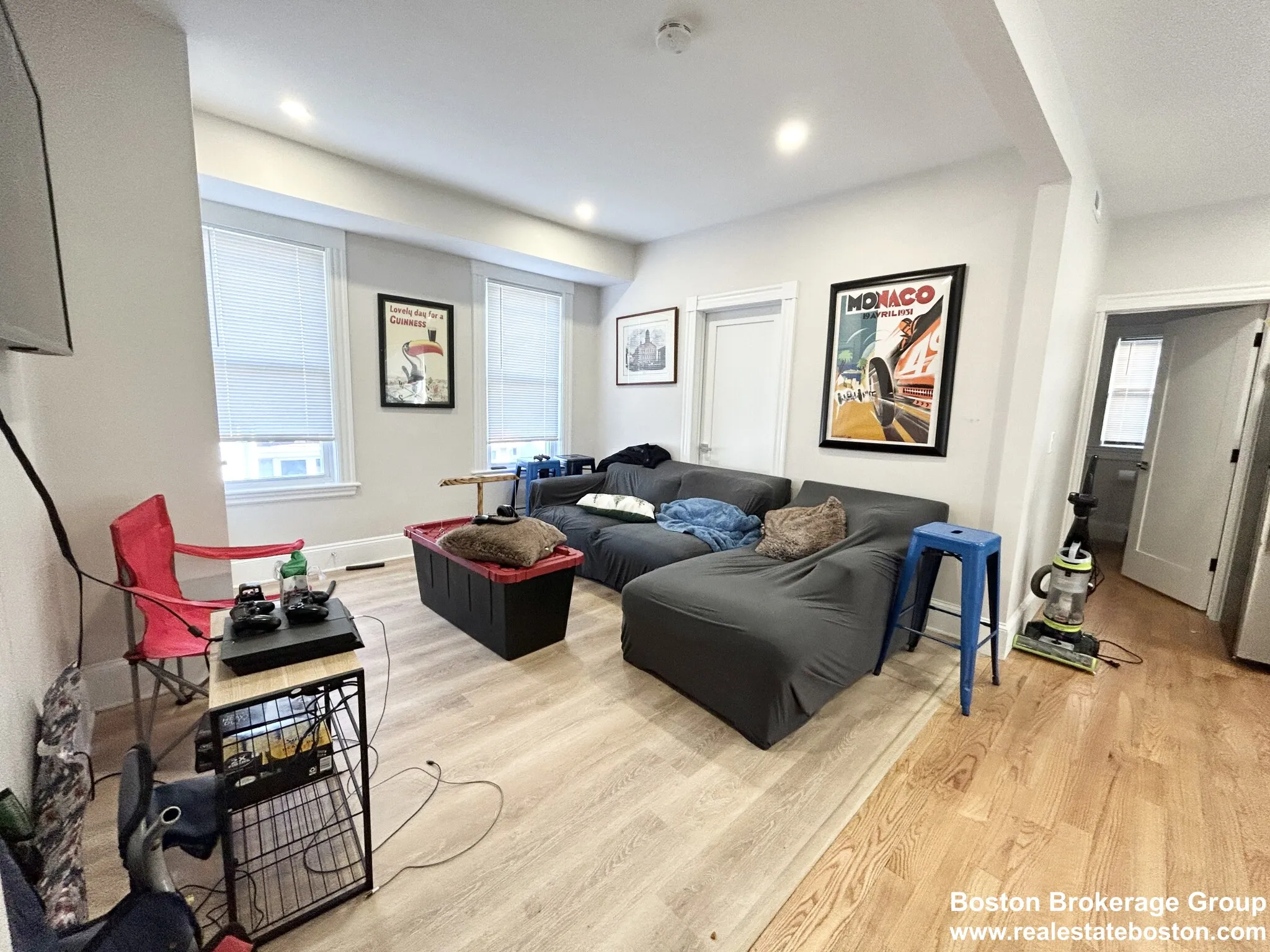 4 bed, 1.5 bath apartment for rent at 74 Marine Rd Unit 3, South Boston — photo 3 of 8