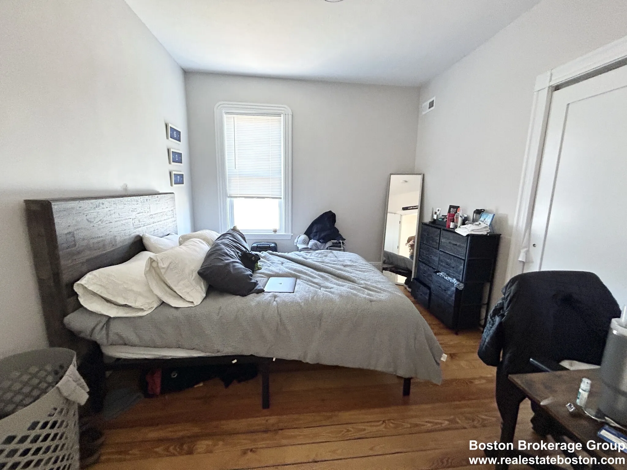 4 bed, 1.5 bath apartment for rent at 74 Marine Rd Unit 3, South Boston — photo 6 of 8