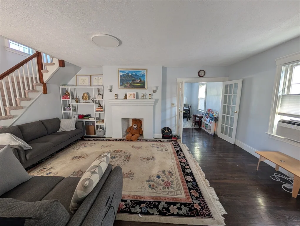 3 bed, 2 bath apartment for rent at 74 Marston St Unit 0, Medford — photo 2 of 23