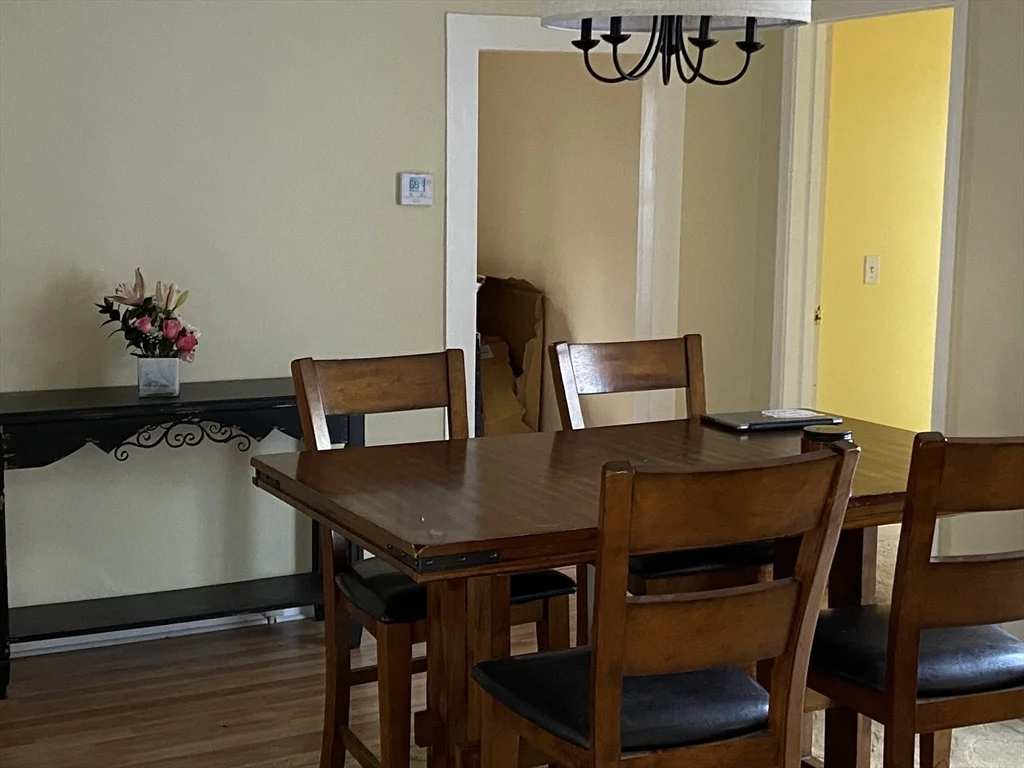 5 bed, 3 bath apartment for rent at 74 Moore Ave Unit N/A, Warren — photo 9 of 37