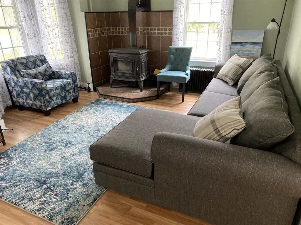 5 bed, 3 bath apartment for rent at 74 Moore Ave Unit N/A, Warren — photo 20 of 37