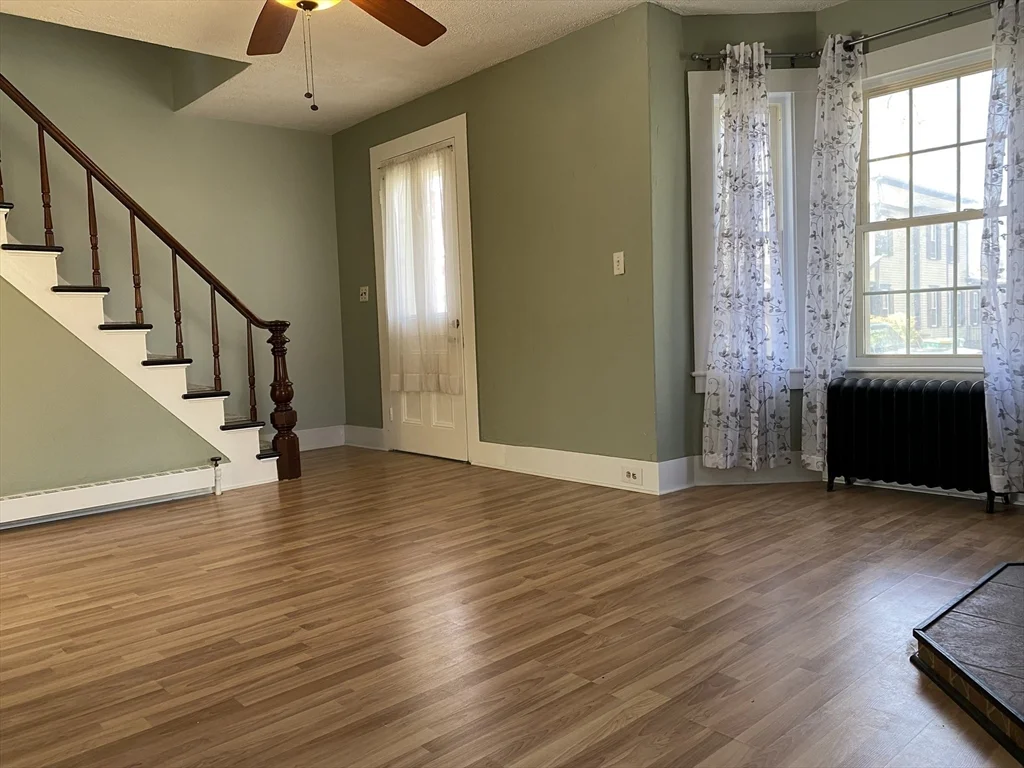 5 bed, 3 bath apartment for rent at 74 Moore Ave Unit N/A, Warren — photo 19 of 37