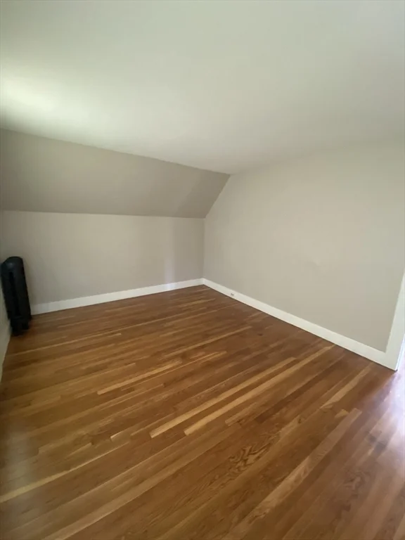 5 bed, 3 bath apartment for rent at 74 Moore Ave Unit N/A, Warren — photo 29 of 37