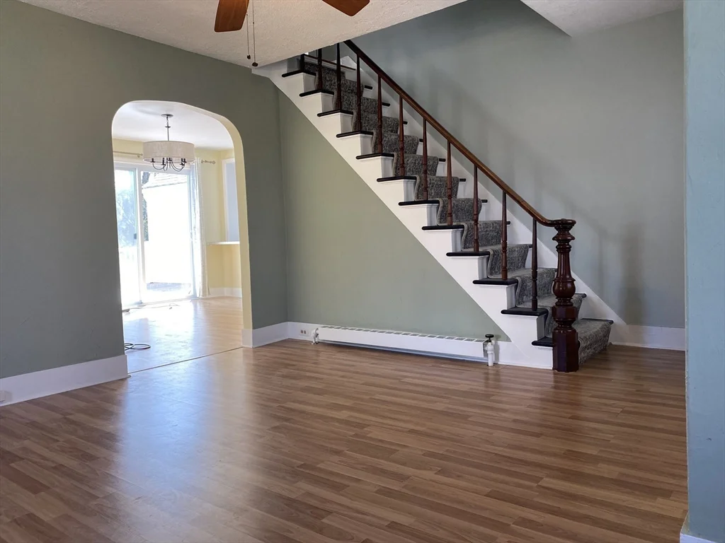 5 bed, 3 bath apartment for rent at 74 Moore Ave Unit N/A, Warren — photo 18 of 37