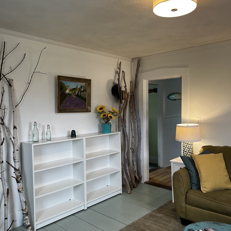 1 bed, 1 bath apartment for rent at 74 Mt Pleasant Av Unit 2, Gloucester — photo 6 of 20