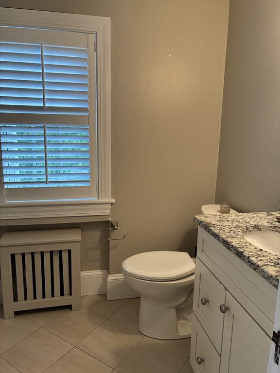 3 bed, 2 bath apartment for rent at 74 Munroe St, Belmont — photo 9 of 19