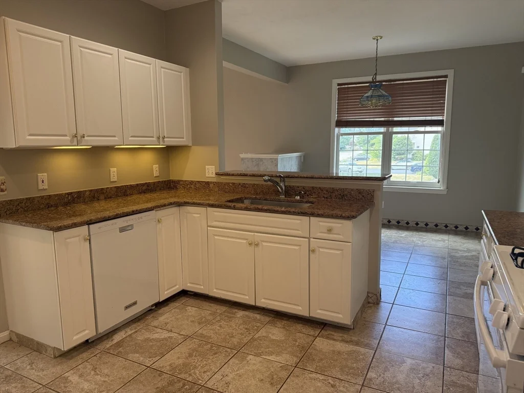 2 bed, 3 bath apartment for rent at 74 Odonnell Ave Unit 74, Shrewsbury — photo 7 of 41