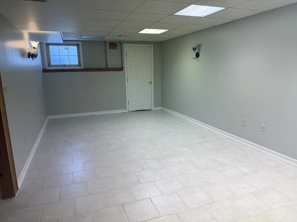 2 bed, 3 bath apartment for rent at 74 Odonnell Ave Unit 74, Shrewsbury — photo 34 of 41