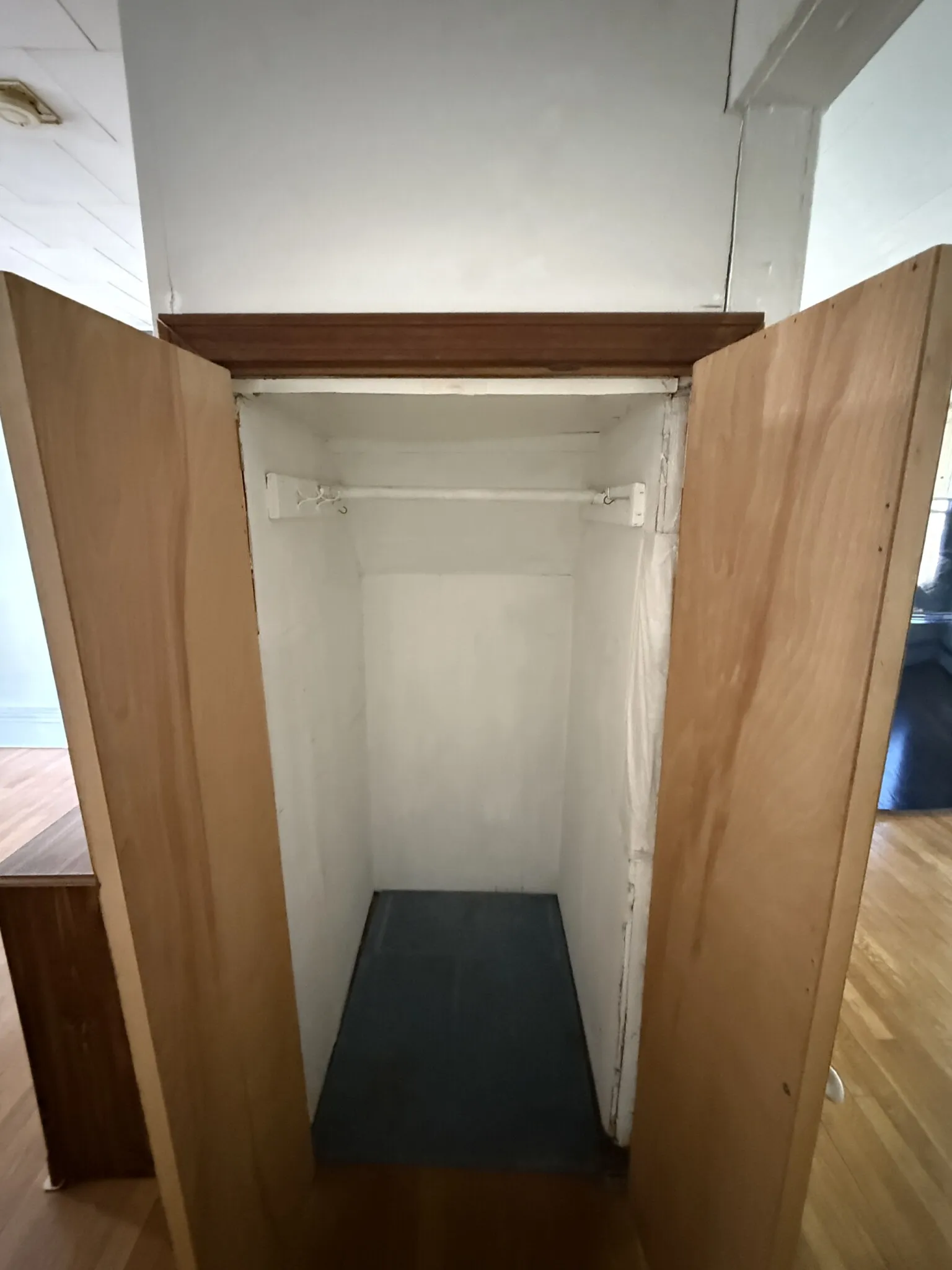 Studio bed, 1 bath apartment for rent at 74 Otis St Unit 2F, East Cambridge — photo 8 of 12