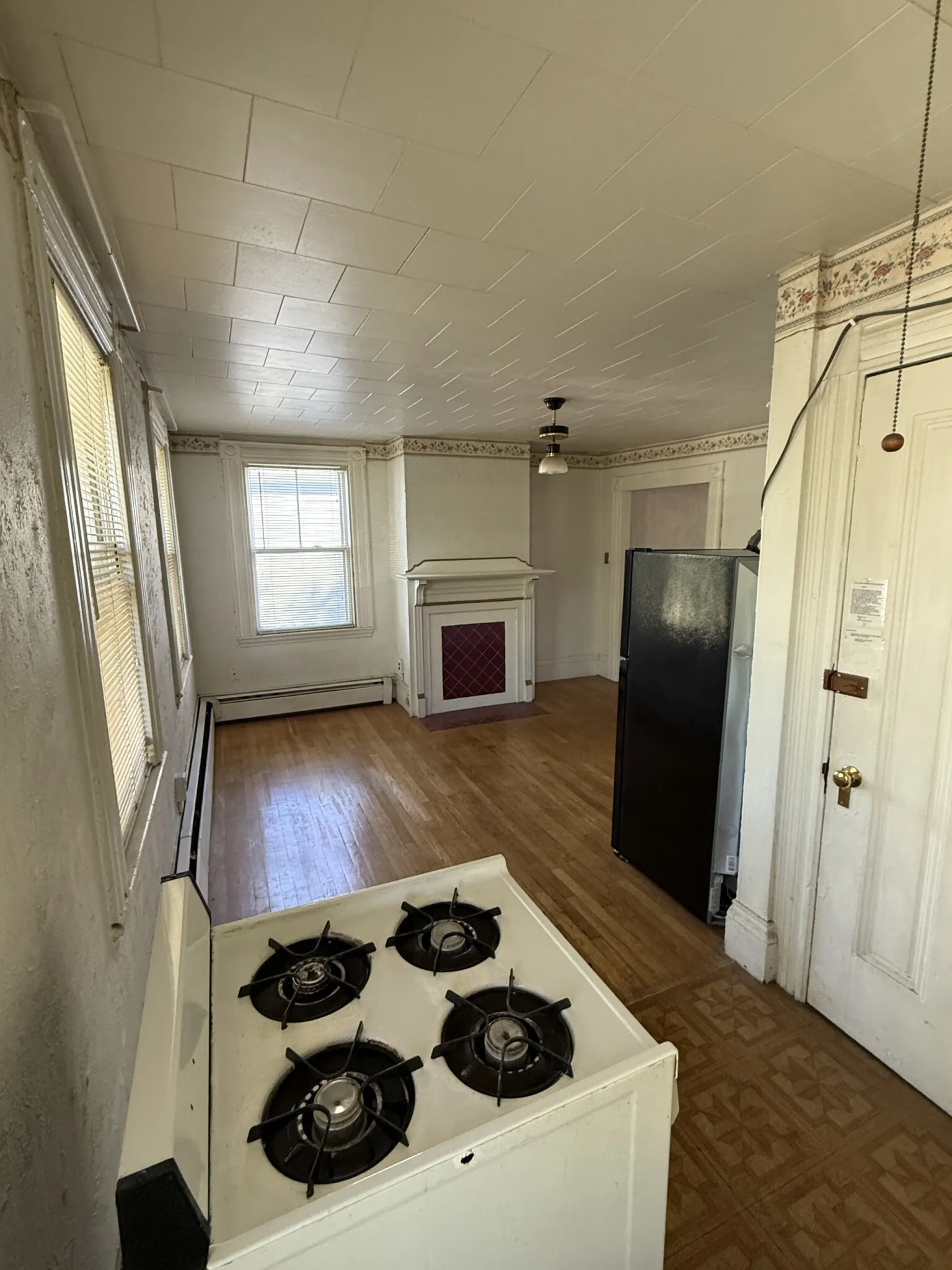 Studio bed, 1 bath apartment for rent at 74 Otis St Unit 2F, East Cambridge — photo 3 of 12