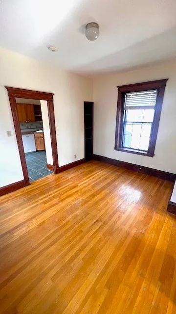 2 bed, 1 bath apartment for rent at 74 Phillips St Unit 4, Beacon Hill — photo 5 of 8
