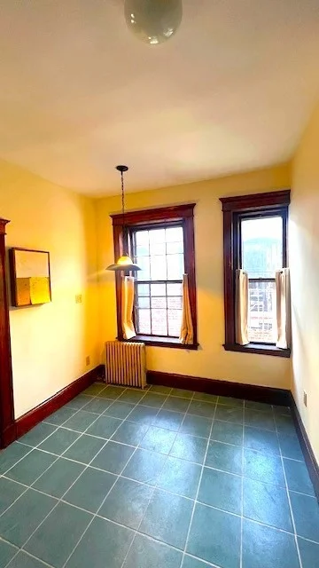 2 bed, 1 bath apartment for rent at 74 Phillips St Unit 4, Beacon Hill — photo 2 of 8