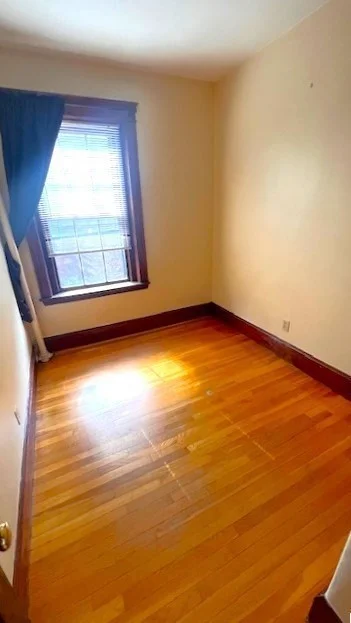 2 bed, 1 bath apartment for rent at 74 Phillips St Unit 4, Beacon Hill — photo 6 of 8