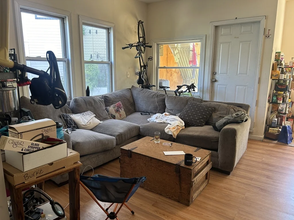 3 bed, 1 bath apartment for rent at 74 Prospect St Unit 2, Somerville — photo 3 of 12