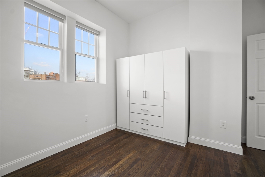 3 bed, 2 bath apartment for rent at 74 Salem St Unit 3, North End — photo 17 of 23