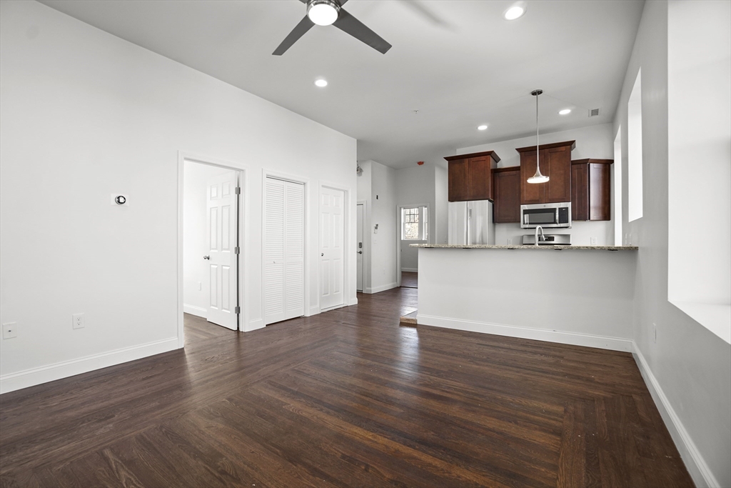 3 bed, 2 bath apartment for rent at 74 Salem St Unit 3, North End — photo 4 of 23