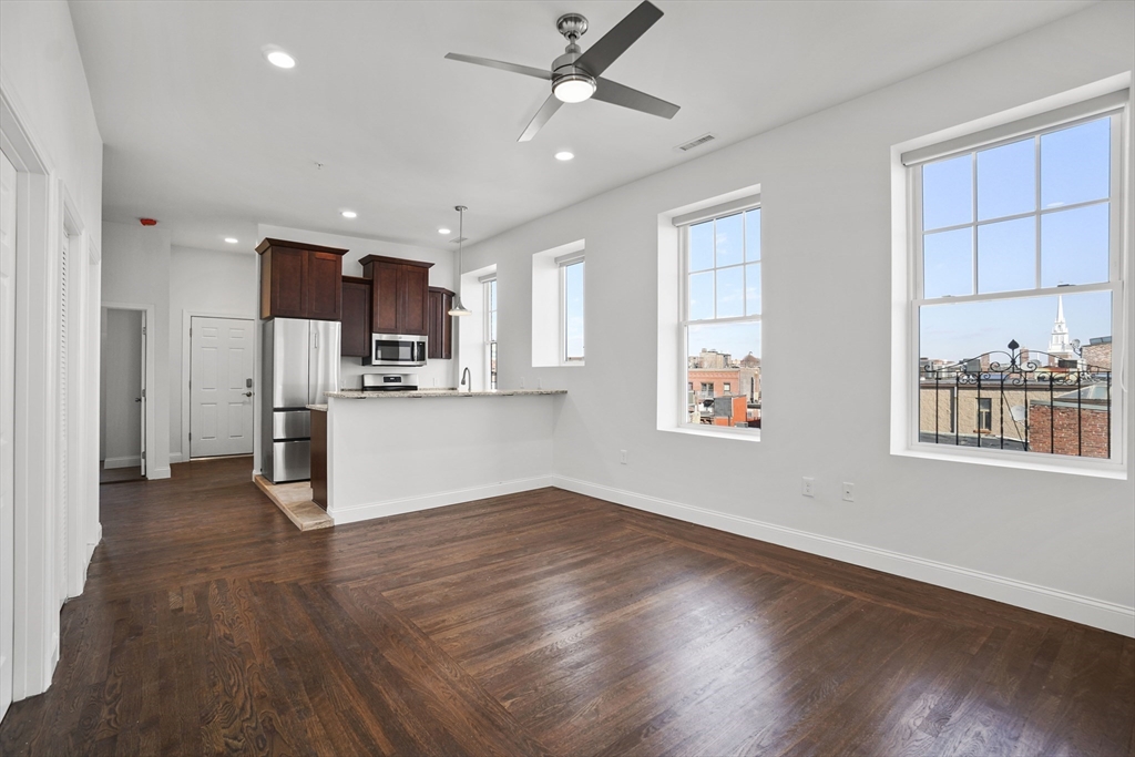 3 bed, 2 bath apartment for rent at 74 Salem St Unit 3, North End — photo 2 of 23