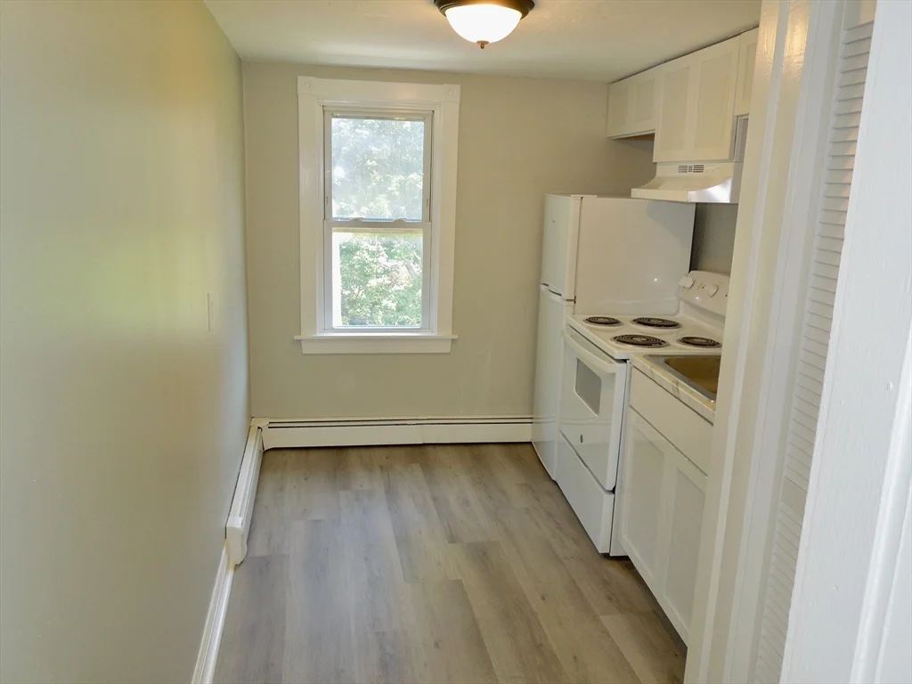 1 bed, 1 bath apartment for rent at 74 Sandwich St Unit 2S, Downtown — photo 5 of 5