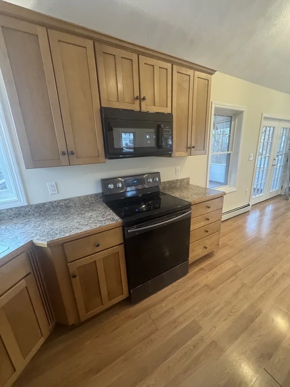 3 bed, 1 bath apartment for rent at 74 Saugus, Saugus — photo 11 of 19