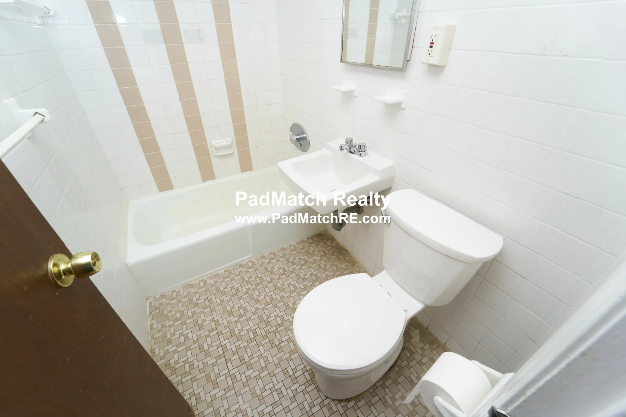 Studio bed, 1 bath apartment for rent at 74 South Huntington Ave Unit 11, Mission Hill — photo 8 of 14