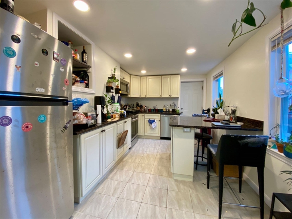 1 bed, 1 bath apartment for rent at 74 Spring St Unit 1, East Cambridge