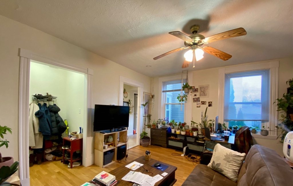 1 bed, 1 bath apartment for rent at 74 Spring St Unit 1, East Cambridge — photo 3 of 14