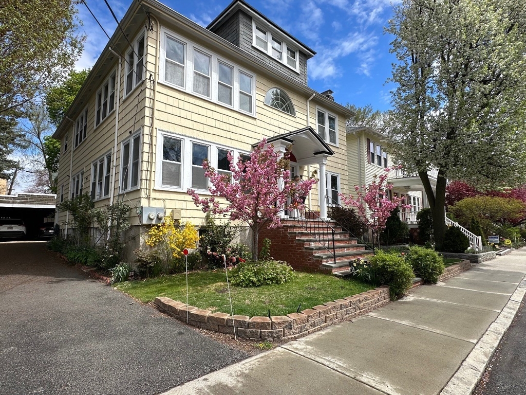 3 bed, 1 bath apartment for rent at 74 Stearns Rd Unit 1, Longwood — photo 1 of 14