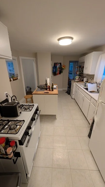 1 bed, 1 bath apartment for rent at 74 Sydney Unit 1, Dorchester — photo 5 of 20