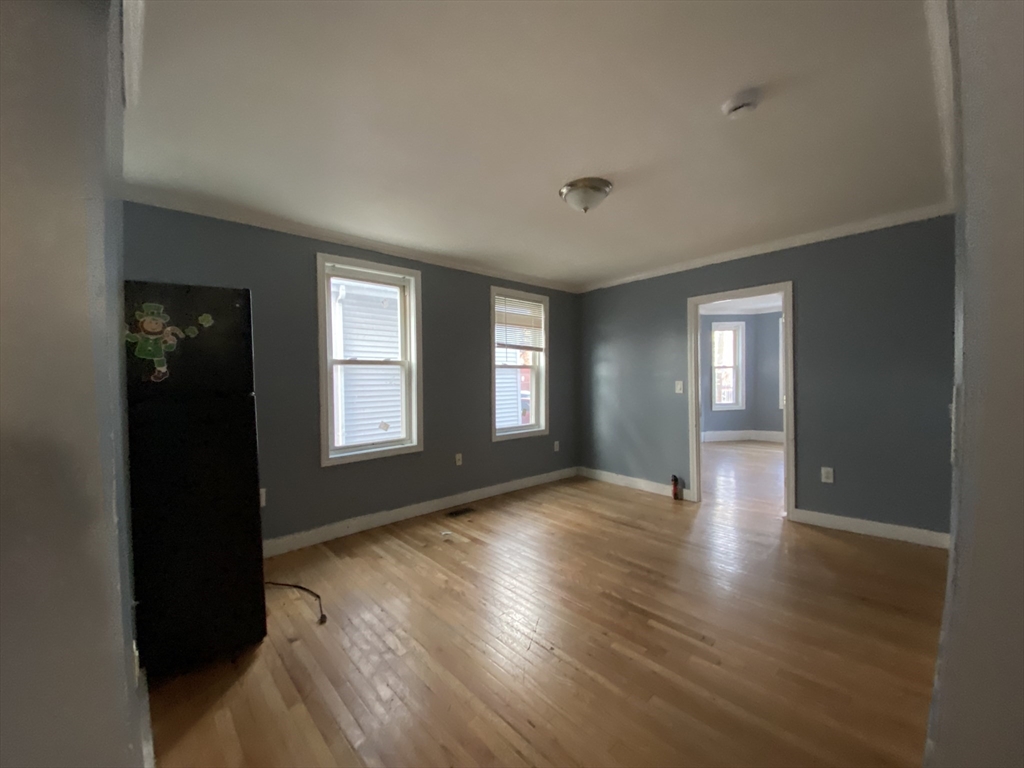 2 bed, 1 bath apartment for rent at 74 Thornton St Unit 1, Revere — photo 2 of 5
