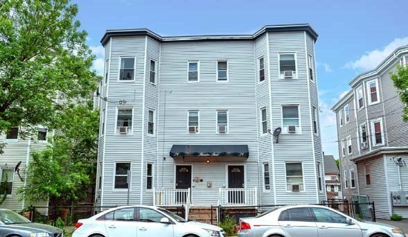 2 bed, 1 bath apartment for rent at 74 Thornton St Unit 1, Revere — photo 5 of 5