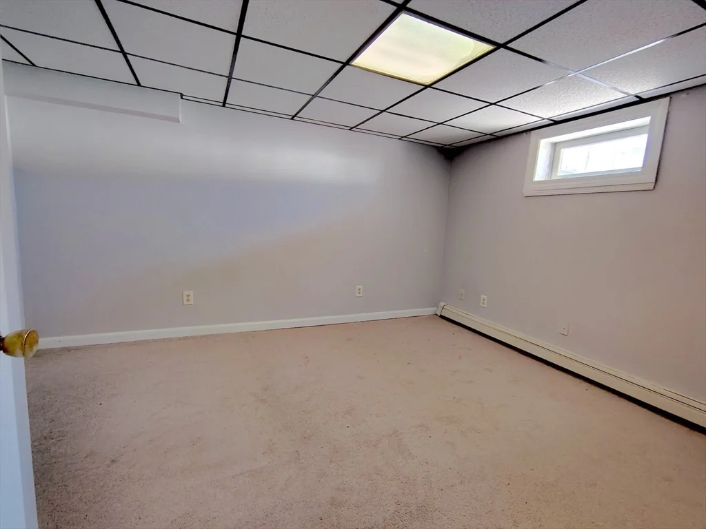 3 bed, 2 bath apartment for rent at 74 Thurlow Ave, Revere — photo 16 of 18
