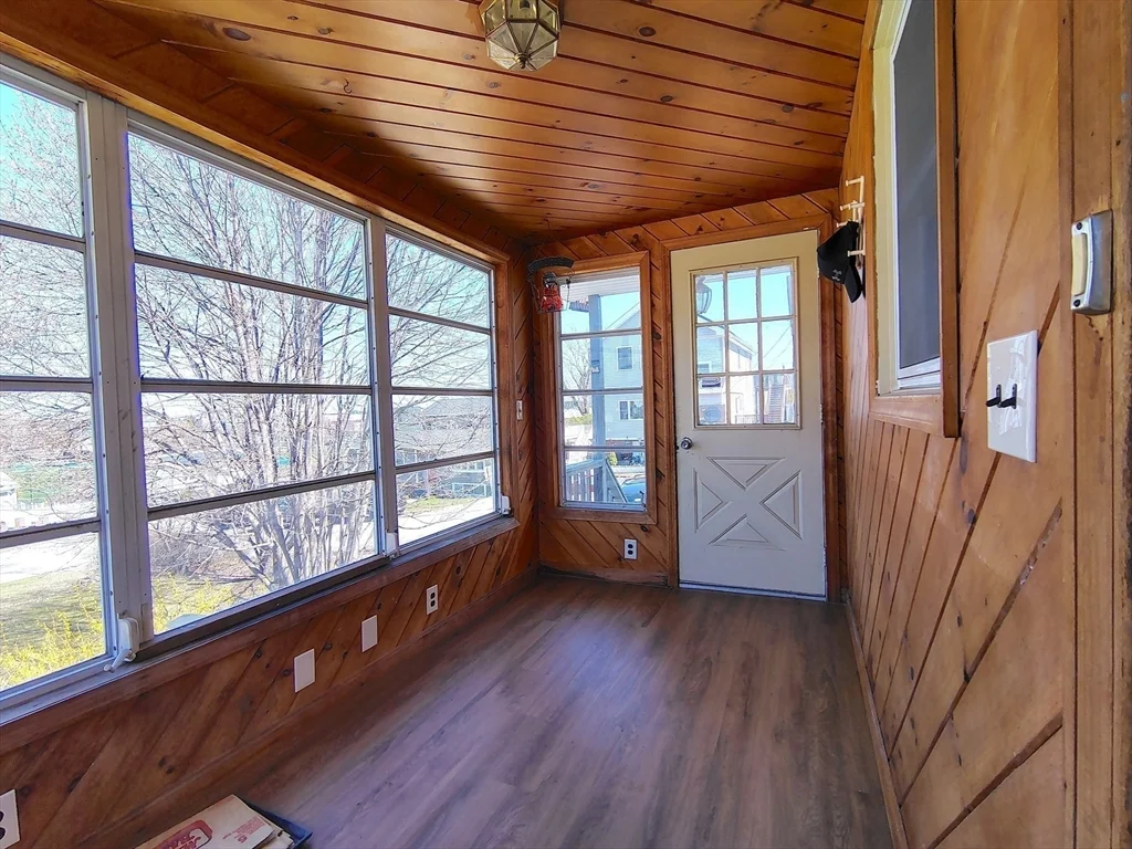 3 bed, 2 bath apartment for rent at 74 Thurlow Ave, Revere — photo 3 of 18