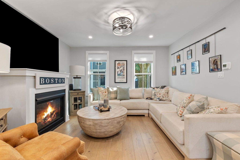 4 bed, 2 bath apartment for rent at 74 Tremont St Unit 74, Charlestown — photo 3 of 24