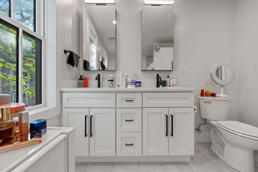 4 bed, 2 bath apartment for rent at 74 Tremont St Unit 74, Charlestown — photo 13 of 24
