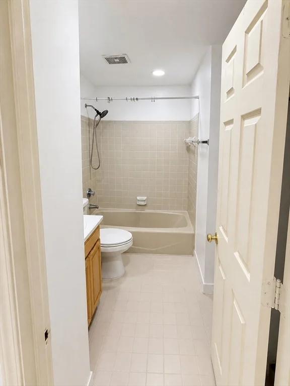 1 bed, 1 bath apartment for rent at 74 Tyler St Unit C, Chinatown — photo 21 of 34