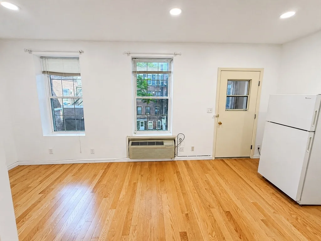 1 bed, 1 bath apartment for rent at 74 Tyler St Unit C, Chinatown — photo 27 of 34