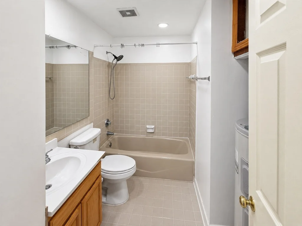 1 bed, 1 bath apartment for rent at 74 Tyler St Unit C, Chinatown — photo 20 of 34