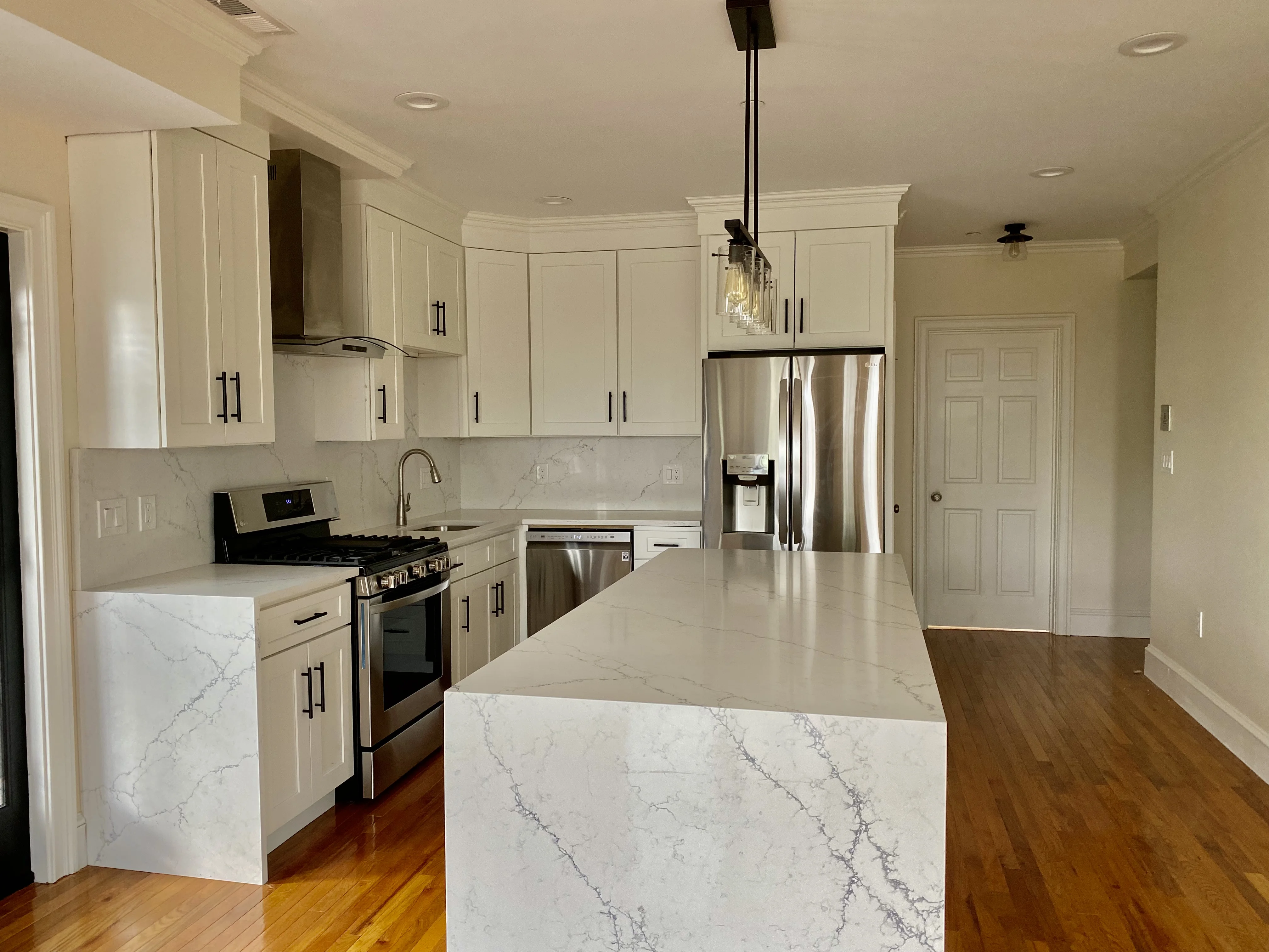 3 bed, 3.5 bath apartment for rent at 74 Union St Unit 2, Everett — photo 3 of 11