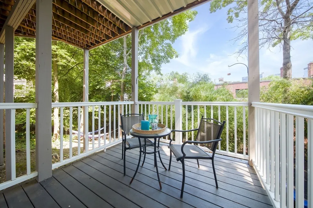 1 bed, 1 bath apartment for rent at 74 University Rd Unit 2, Aspinwall Hill — photo 11 of 14