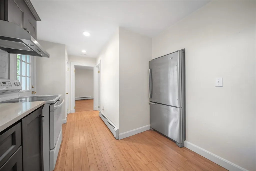 1 bed, 1 bath apartment for rent at 74 University Rd Unit 2, Aspinwall Hill — photo 3 of 14