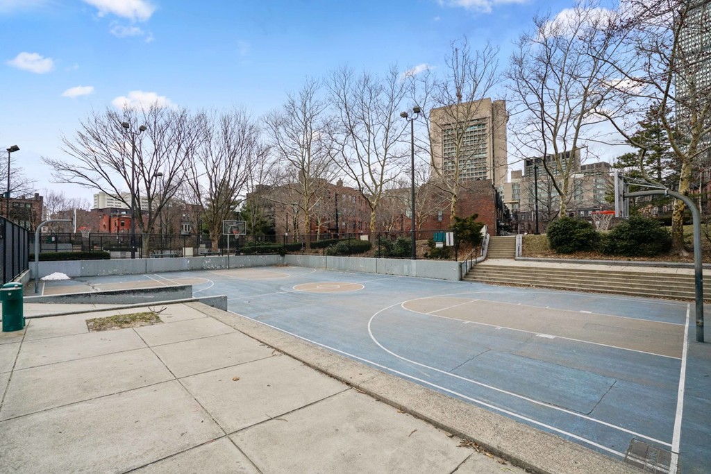 3 bed, 1 bath apartment for rent at 74 W Rutland Sq Unit 3, South End — photo 23 of 24