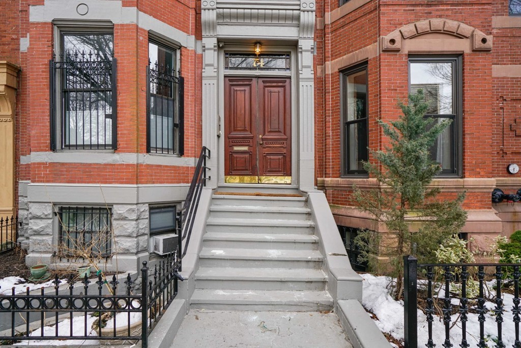 3 bed, 1 bath apartment for rent at 74 W Rutland Sq Unit 3, South End — photo 21 of 24
