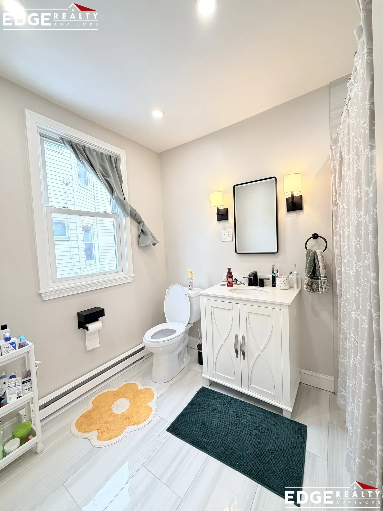 3 bed, 1.5 bath apartment for rent at 74 Wallingford Rd Unit 1, Brighton — photo 6 of 11