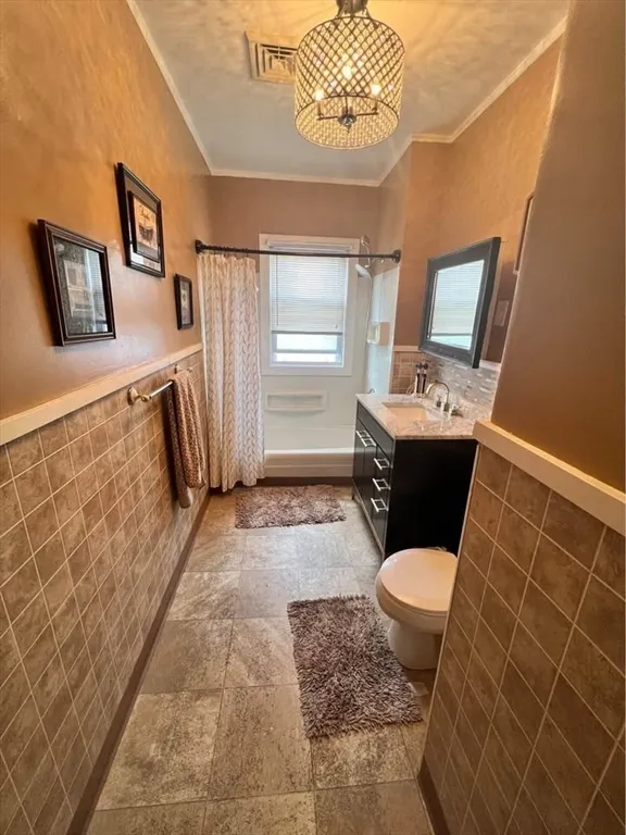 3 bed, 1 bath apartment for rent at 74 Weston St Unit 2, Brockton Heights — photo 7 of 9