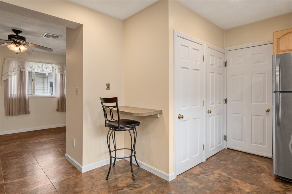4 bed, 2 bath apartment for rent at 74 Windsor Rd Unit 2, Tufts University — photo 16 of 36