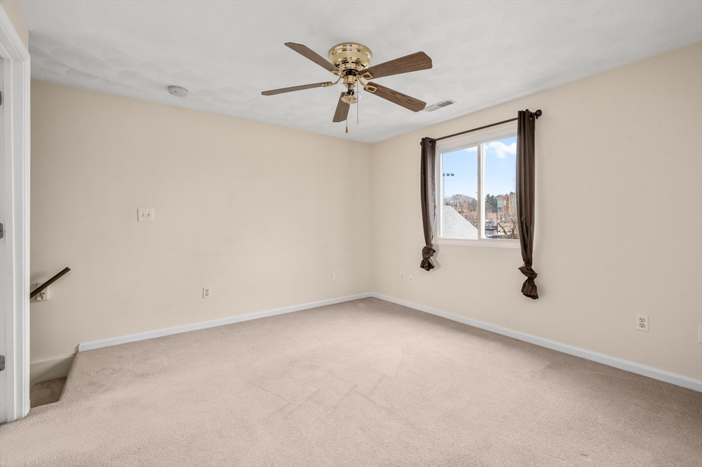 4 bed, 2 bath apartment for rent at 74 Windsor Rd Unit 2, Tufts University — photo 31 of 36