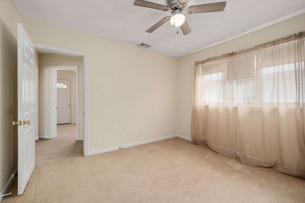 4 bed, 2 bath apartment for rent at 74 Windsor Rd Unit 2, Tufts University — photo 9 of 36