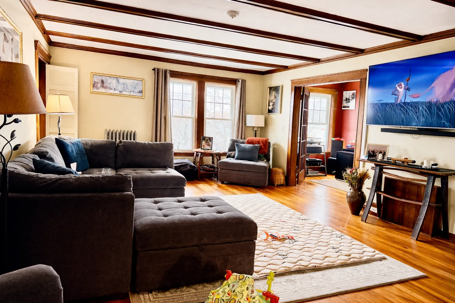 3 bed, 2 bath apartment for rent at 740 Belmont St Unit 740, Watertown